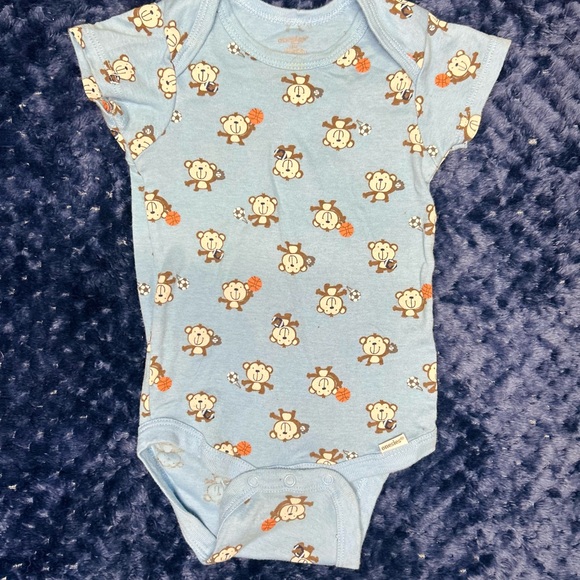 15pc Bundle Baby Onesies (Size 12 months) - Picture 11 of 16